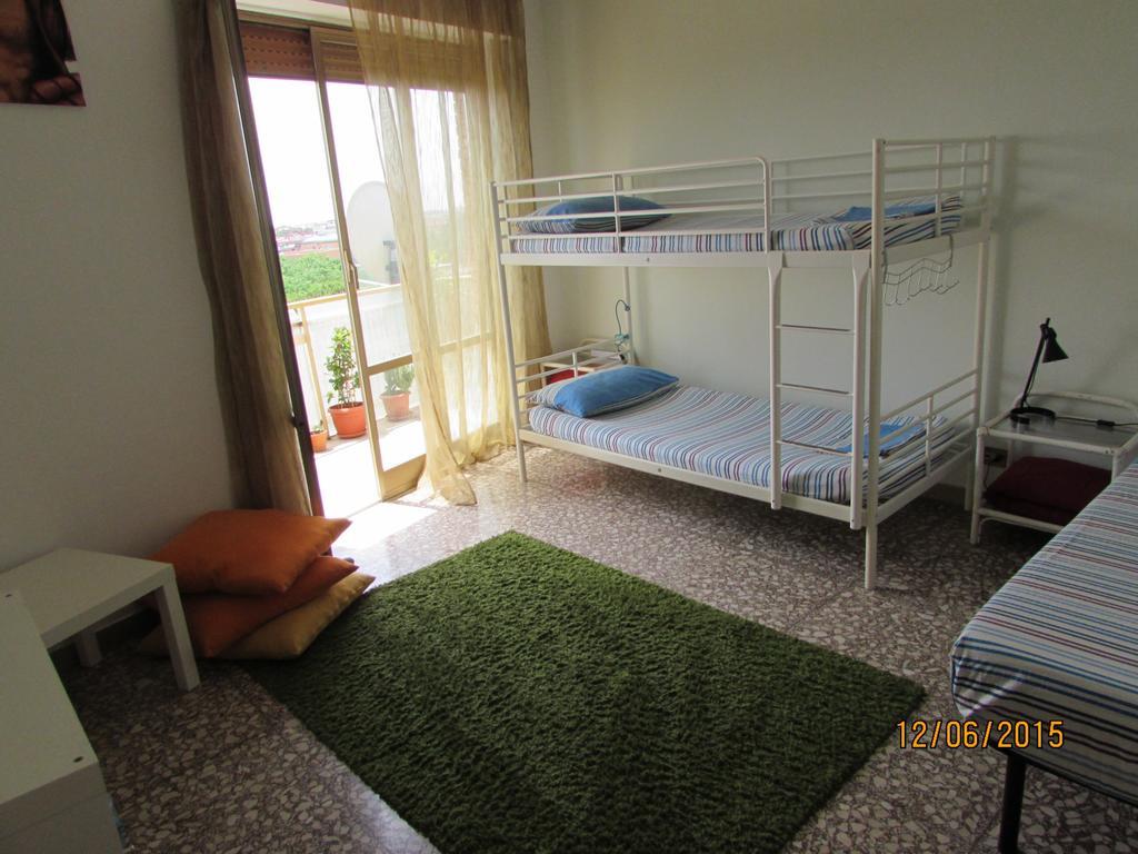 Thousand Sunny Hostel Roma Phòng bức ảnh